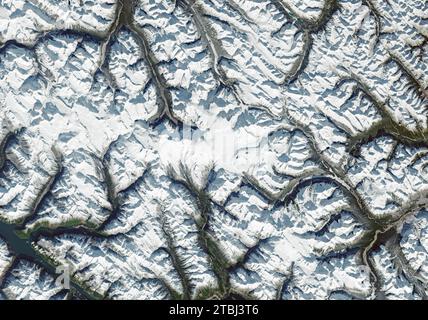 Immagine satellitare di un campo di ghiaccio che attraversa le province della Columbia Britannica e dell'Alberta, Canada. Foto Stock