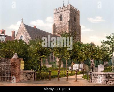 Kirche St Chiesa di Maria a Folkestone, Stadt und der Verwaltungssitz des Bezirks Folkestone e Hythe in der Grafschaft Kent im Vereinigten Königreich, CA 1895, England, Historisch, digital restaurierte Reproduktion von einer Vorlage aus dem 19. Jahrhundert / St Mary's Church a Folkestone, città e centro amministrativo del distretto di Folkestone e Hythe nella contea del Kent nel Regno Unito, CA 1895, England, Historic, riproduzione restaurata digitalmente da un originale del XIX secolo Foto Stock