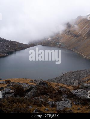 Il sacro lago di Gosaikunda. Foto Stock