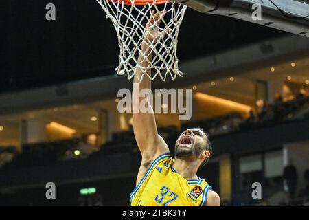 Berlino, Deutschland 07. Dicembre 2023: Basket EuroLeague - 2023/2024 - Alba Berlin vs. Anadolu Efes Istanbul IM Bild: Johannes Thiemann (Alba Berlin) beim Korbleger Foto Stock
