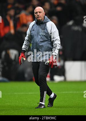 ISTANBUL - l'allenatore del portiere del Manchester United FC Richard Hartis durante la partita di UEFA Champions League Group A tra Galatasaray SK e Manchester United FC presso lo stadio Ali Sami Yen Spor Kompleksi il 29 novembre a Istanbul, Turchia. ANP | Hollandse Hoogte | GERRIT VAN COLOGNE Foto Stock