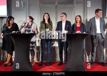 Europe-Ecologie-Les Verts (EELV) ex candidato alla presidenza Yannick Jadot, partito di sinistra francese la France Insoumise (LFI) membro del Parlamento Raquel Garrido, partito ecologista francese EELV deputato Cyrielle Chatelain, deputato del partito comunista francese (PCF) Elsa Faucillon, primo segretario del partito socialista francese Olivier Faure, vice sindaco di Parigi responsabile della solidarietà, lotta contro la disuguaglianza e contro l'esclusione Lea Filoche, deputata del partito francese la France Insoumise (LFI) e membro della coalizione di sinistra Nupes Clementine Autain, Senatore della Senatrice Seine-Saint-Denis Fabien Gay e membro del fra Foto Stock