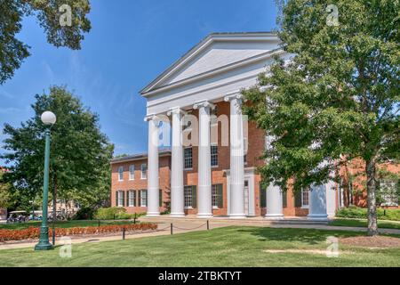 Il liceo nel campus dell'Università del Mississippi, Ole Miss, a Oxford, Mississippi. Foto Stock