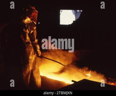 DEU, Germania: Le diapositive storiche dei 84-85 anni, Duisburg. ThyssenKrupp Steelworks CA. 1984 Foto Stock