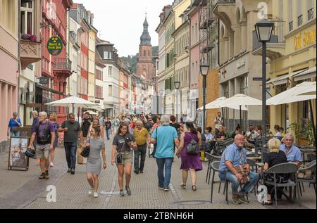 Touristen, Passanten, Fußgängerzone, Einkaufstraße, Hauptstraße, Heidelberg, Baden-Württemberg, Deutschland Foto Stock