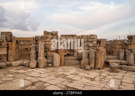 Jerash in Giordania fu fondata nel II secolo a.C. ma decollò sotto il dominio romano. È una delle città romane meglio conservate al mondo Foto Stock