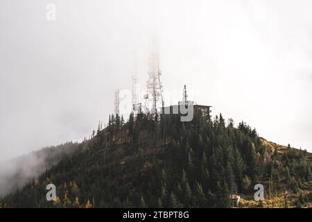 Stazione televisiva sul monte Cozia Foto Stock