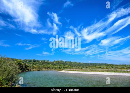 Germania, Baviera, Terra di Tölzer, Egling, distretto di Aumühle, valle dell'Isar vicino alla foce del fiume Loisach Foto Stock