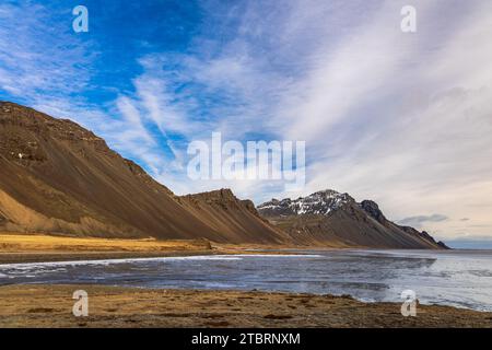 Stokksnes rappresenta un luogo perfetto per fotografi e amanti della natura Foto Stock