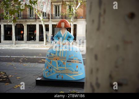 Madrid, Spagna. 8 dicembre 2023. La vista di una scultura a forma di figure del pittore Velázquez Las Menina è in mostra durante la mostra della Galleria Meninas Madrid. 8 dicembre 2023 Spagna (foto di Oscar Gonzalez/Sipa USA) (foto di Oscar Gonzalez/Sipa USA) credito: SIPA USA/Alamy Live News Foto Stock
