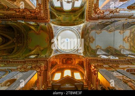 Genova, Italia - 29 luglio 2022: Chiesa barocca dei Santi Vittore e Carlo. Foto Stock