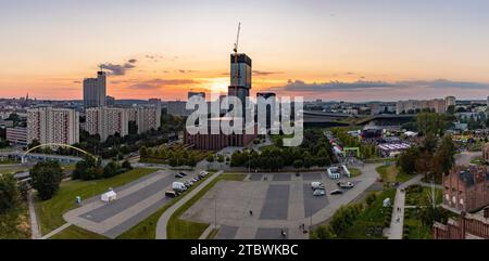Una foto panoramica di alcuni dei punti di riferimento di Katowice, come il complesso dell'edificio .KTW, lo Spodek e la National Polish radio Symphony Orchestra Foto Stock