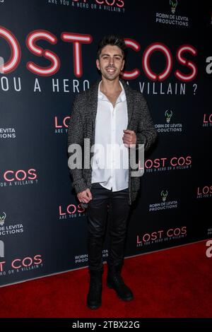 Los Angeles, USA. 8 dicembre 2023. L'attore Andrew Granillo partecipa alla prima del film cosplay di Los Angeles LOST COS al Laemmle NoHo 7 Cinemas, Los Angeles, CA 8 dicembre 2023 Credit: Eugene Powers/Alamy Live News Foto Stock