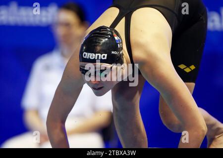 Otopeni, Romania. 9 dicembre 2023. OTOPENI, ROMANIA - 9 DICEMBRE: Silke Holkenborg dei Paesi Bassi prima di gareggiare nel 200 m Freestyle femminile durante i campionati europei di nuoto a corto raggio del 2023 il 9 dicembre 2023 a Otopeni, Romania. (Foto di Nikola Krstic/BSR Agency) credito: BSR Agency/Alamy Live News Foto Stock