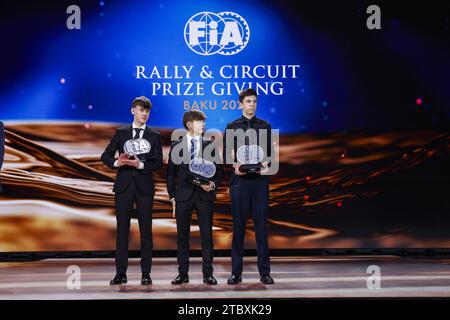 REID Robert, Vice Presidente FIA per lo Sport, ritratto con SHARP Louis, Campionato di Formula 4 certificato da FIA - F4 UKm ISCHER Ethan, Campionato di Formula 4 certificato da FIA - F4 CEZ e RODRIGUES Jose Eduardo, Goodyear FIA European Truck Racing Championship for Young Star durante la cerimonia di premiazione FIA Rally & Circuit 2023 a Baky il 9 dicembre 2023 al Baku Convention Center di Baku, Azerbaigian Foto Stock