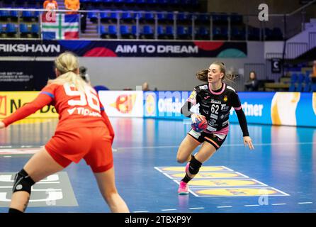 Frederikshavn, Danimarca. 8 dicembre 2023. Paula Arcos (62) è stata vista durante la partita IHF World Handball Championship 2023 tra Repubblica Ceca e Spagna all'Arena Nord di Frederikshavn. (Foto: Gonzales Photo/Alamy Live News Foto Stock