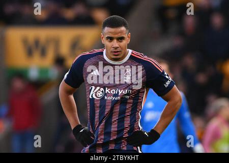 Wolverhampton, Regno Unito. 10 dicembre 2023. Murillo del Nottingham Forest durante la partita di Premier League tra Wolverhampton Wanderers e Nottingham Forest a Molineux, Wolverhampton sabato 9 dicembre 2023. (Foto: Jon Hobley | mi News) crediti: MI News & Sport /Alamy Live News Foto Stock