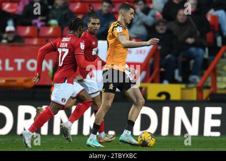 Londra, Inghilterra. 9 dicembre 2023. Gassan Ahadme del Cambridge United durante la partita Sky Bet EFL League One tra Charlton Athletic e Cambridge United. Kyle Andrews/Alamy Live News Foto Stock