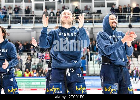 Iserlohn, Deutschland. 8 dicembre 2023. Emil Quaas (Iserlohn Roosters, n. 17) GER, Iserlohn Roosters vs. Loewen Frankfurt, Eishockey, Penny-DEL, 25. Spieltag, Spielzeit 2023/2024, 08.12.2023, foto: Jonas Brockmann/Eibner-Pressefoto credito: dpa/Alamy Live News Foto Stock