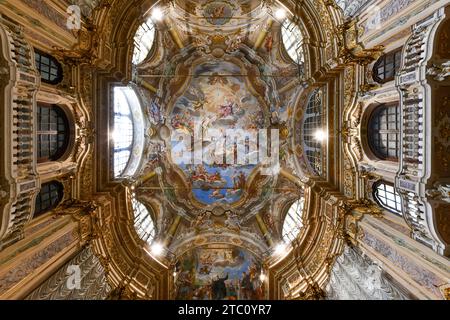 Genova - 30 luglio 2022: San Filippo Neri è una chiesa barocca situata in via Lomellini, nel centro di Genova. Foto Stock