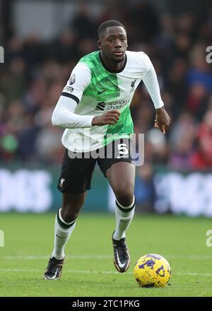 Londra, Regno Unito. 9 dicembre 2023. Ibrahima Konaté del Liverpool durante la partita di Premier League a Selhurst Park, Londra. Il credito fotografico dovrebbe leggere: Paul Terry/Sportimage Credit: Sportimage Ltd/Alamy Live News Foto Stock