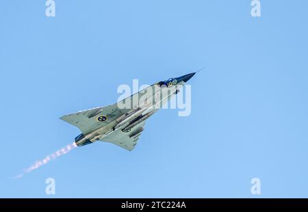 Saab 35 Draken, Swedish Air Force, Historic Flight, Jersey International Airshow, 2023 Foto Stock