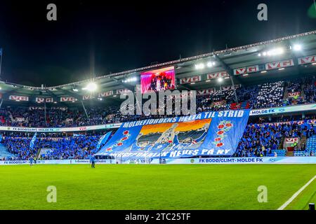 Oslo, Norvegia, 9 dicembre 2023. Molde TIFO prima della finale di Coppa di Norvegia tra Bodø/Glimt e Molde allo stadio Ullevål di Oslo crediti: Frode Arnesen/Alamy Live News Foto Stock