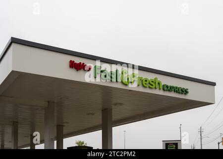 Distributore di benzina Fast and Fresh Express a West Des Moines, Iowa, Stati Uniti Foto Stock