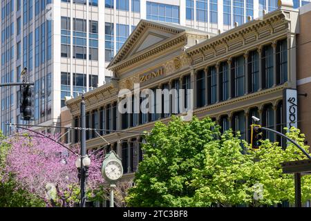 Facciata dell'edificio storico ZCMI a Salt Lake City, Utah, Stati Uniti Foto Stock