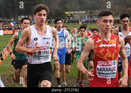 Bruxelles, Belgio. 10 dicembre 2023. Il belga Mathis Lievens fotografato in azione durante la gara maschile U20 ai Campionati europei di Cross Country a Bruxelles, domenica 10 dicembre 2023 BELGA FOTO JILL DELSAUX Credit: Belga News Agency/Alamy Live News Foto Stock