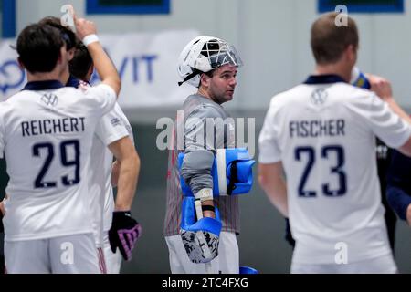 Mannheim, Deutschland. 10 dicembre 2023. Tobias Walter (Torwart, MHC, 21), Einzelbild, Einzelfoto, Aktion, Action, 10.12.2023, Mannheim (Deutschland), Hallenhockey, 1) Bundesliga Süd, Herren, Mannheimer HC - SC Frankfurt 1880 credito: dpa/Alamy Live News Foto Stock