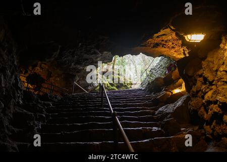 Grotta di ghiaccio di Narusawa nel parco nazionale di Fuji, Giappone Foto Stock