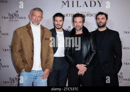 Parigi, Francia. 10 dicembre 2023. Pio Marmai, Vincent Cassel, Romain Duris e Francois Civil assistono al Les Trois Mousquetaires : Milady (i tre moschettieri: Milady) Premiere al Cinema le Grand Rex di Parigi, in Francia il 10 dicembre 2023. Foto di Aurore Marechal/ABACAPRESS.COM credito: Abaca Press/Alamy Live News Foto Stock