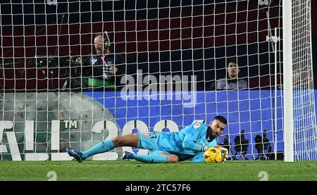 Barcellona, ESP. 10 dicembre 2023. FC BARCELONA vs GIRONA FC 10 dicembre 2023 Gazzaniga (13) portiere del Girona FC durante la partita tra FC Barcelona e Girona FC corrispondente al sedicesimo giorno di la Liga EA Sports allo Stadio Olimpico Lluis Companys di Montjuic a Barcellona, Spagna. Crediti: Rosdemora/Alamy Live News Foto Stock