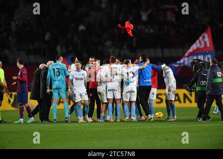 Barcellona, ESP. 10 dicembre 2023. FC BARCELONA vs GIRONA FC 10 dicembre 2023 i giocatori del Girona FC festeggiano al termine della partita tra FC Barcelona e Girona FC corrispondente al sedicesimo giorno di la Liga EA Sports allo Stadio Olimpico Lluis Companys di Montjuic a Barcellona, Spagna. Crediti: Rosdemora/Alamy Live News Foto Stock