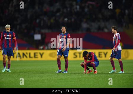 Barcellona, ESP. 10 dicembre 2023. FC BARCELONA vs GIRONA FC 10 dicembre 2023 FC barcelona giocatori al termine della partita tra FC Barcelona e Girona FC corrispondente al sedicesimo giorno di la Liga EA Sports allo Stadio Olimpico Lluis Companys di Montjuic a Barcellona, Spagna. Crediti: Rosdemora/Alamy Live News Foto Stock