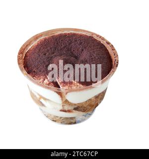 Tiramisù Classic in pechage di plastica isolato su bianco, vista dall'alto Foto Stock