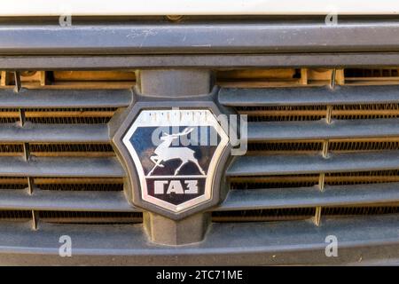 Logo di un veicolo o di un'auto Russian Gaz, Santa Clara, Cuba Foto Stock