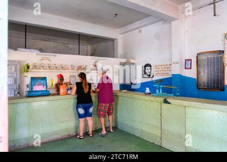 Edificio architettonico della libreria Ration, Cuba Foto Stock