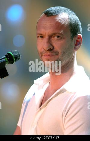 Milano Italia 2007-03-22 : Biagio Antonacci, cantante italiano, durante il programma televisivo musicale Rai 'CD LIVE' Foto Stock