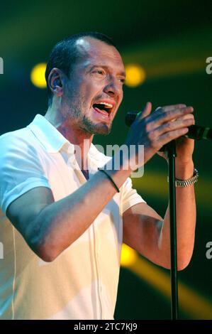 Milano Italia 2007-03-22 : Biagio Antonacci, cantante italiano, durante il programma televisivo musicale Rai 'CD LIVE' Foto Stock