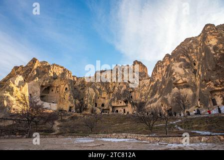 Il museo all'aperto di Goreme è un sito storico unico situato nella regione turca della Cappadocia. Le forme della regione includono chiese, cappelle, ristoranti Foto Stock