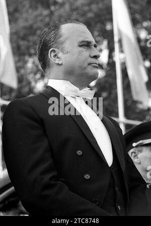 Il presidente uruguaiano Jorge Pacheco Areco alla parata militare del giorno dell'indipendenza a Buenos Aires, Argentina, 11 luglio 1968. Foto Stock