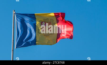 Un'immagine della bandiera di Andorra Foto Stock