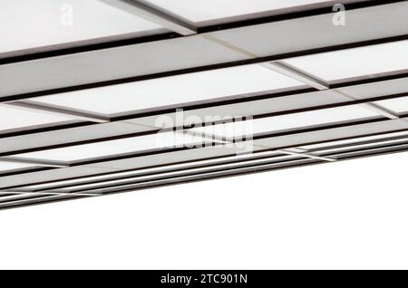 Frammento della parete e delle finestre di un moderno e alto edificio per uffici senza persone sfondo monocromatico architettonico astratto Foto Stock