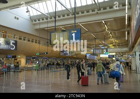 Sala check-in, check-in, partenza, aeroporto di Arlanda, Stoccolma, Svezia Foto Stock