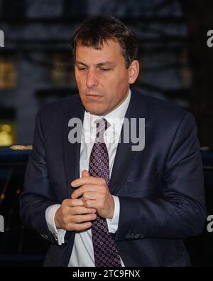 Londra, Regno Unito. 11 dicembre 2023. John Glen, Paymaster General e Ministro dell'Ufficio di Gabinetto, è visto entrare nell'Ufficio di Gabinetto a Whitehall questa sera in un giorno turbolento per il governo conservatore. Crediti: Imageplotter/Alamy Live News Foto Stock