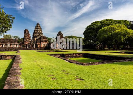 Parco storico di Phimai, antico tempio Khmer, Nakhon Ratchasima, Isan, Thailandia, sud-est asiatico, Asia Foto Stock