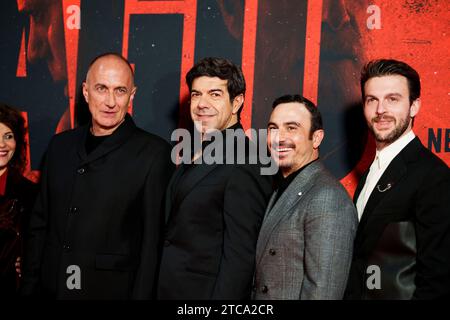 ROMA, ITALIA - 11 DICEMBRE: Valerio Mastandrea, Toni Servillo, Adriano Giannini, Gianmarco Franchini, Silvia Salvatori, Stefano Sollima, Pierfrancesco Foto Stock