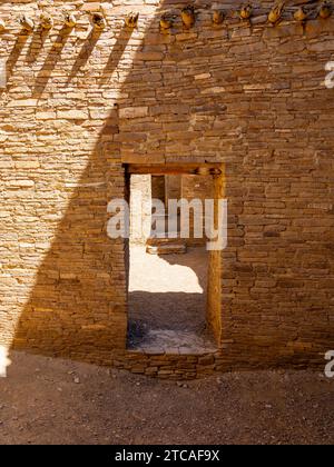 Ingresso al Pueblo Bonito nel Parco storico nazionale della cultura di Chaco, New Mexico, Stati Uniti. Foto Stock